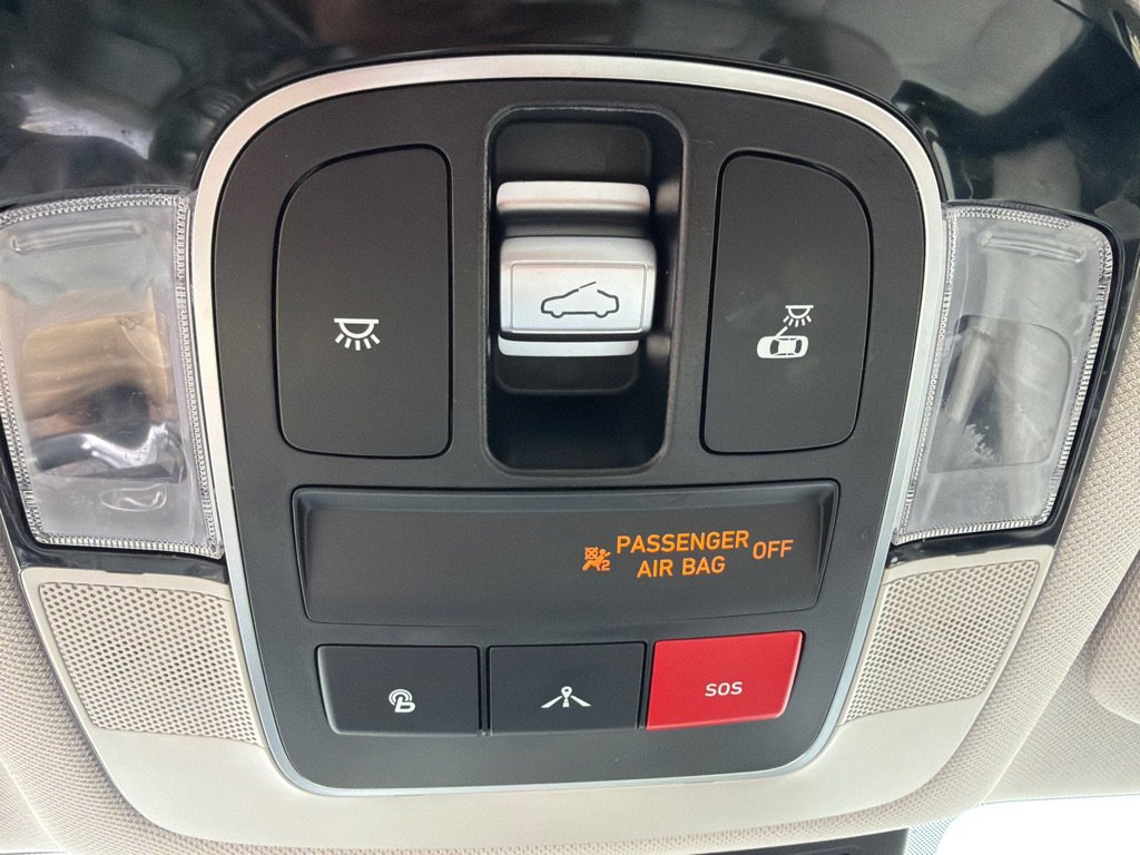 Used 2023 Hyundai Sonata Limited image 21