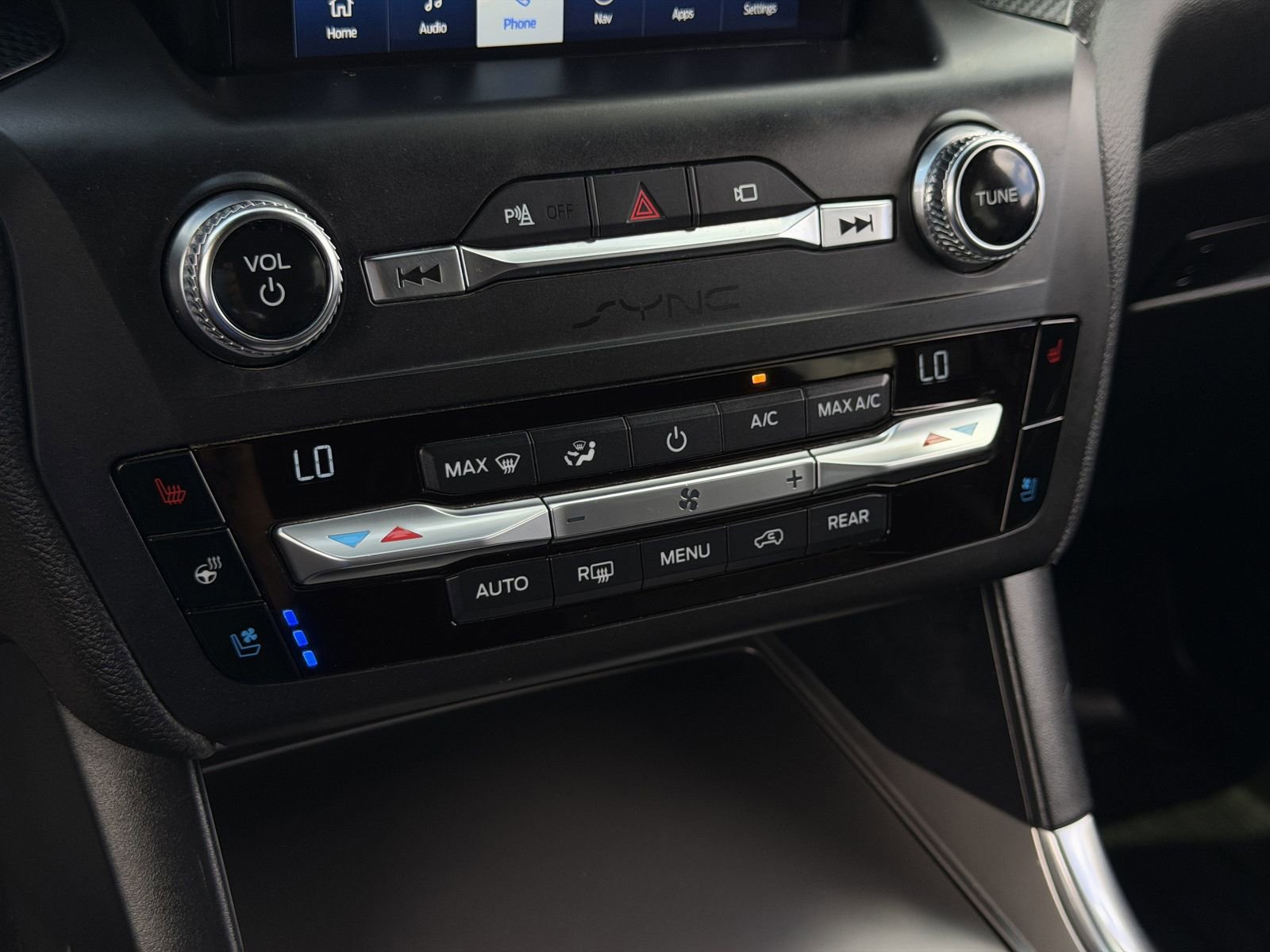 Used 2020 Ford Explorer ST w/ Premium Technology Package AWD/4WD image 21
