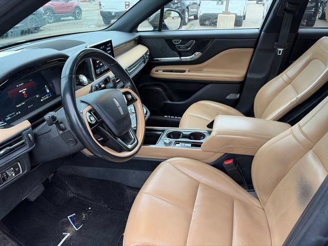 Used 2022 Lincoln Corsair Grand Touring w/ Towing Package AWD/4WD image 14