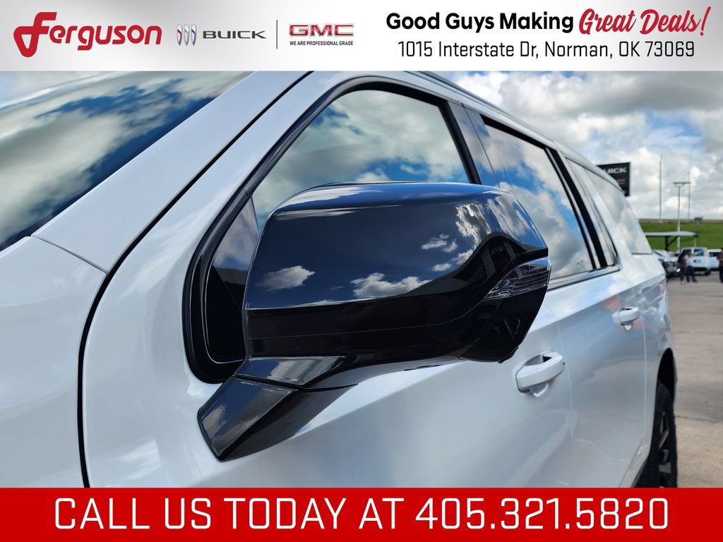 New 2026 GMC Yukon XL AT4 w/ AT4 Premium Plus Package AWD/4WD image 11