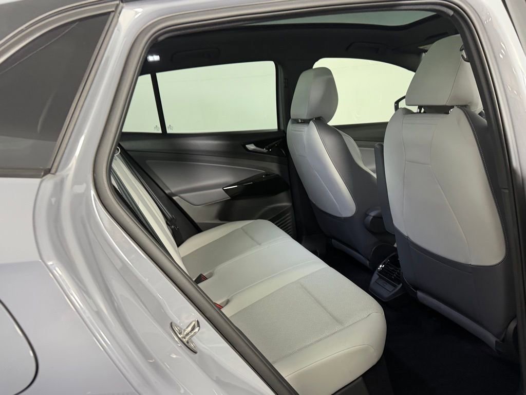 Used 2022 Volkswagen ID.4 Pro S image 25