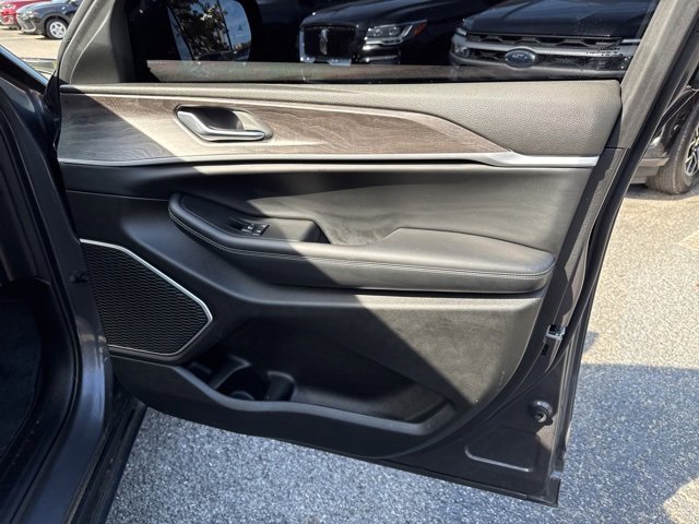 Used 2022 Jeep Grand Cherokee L Limited image 30