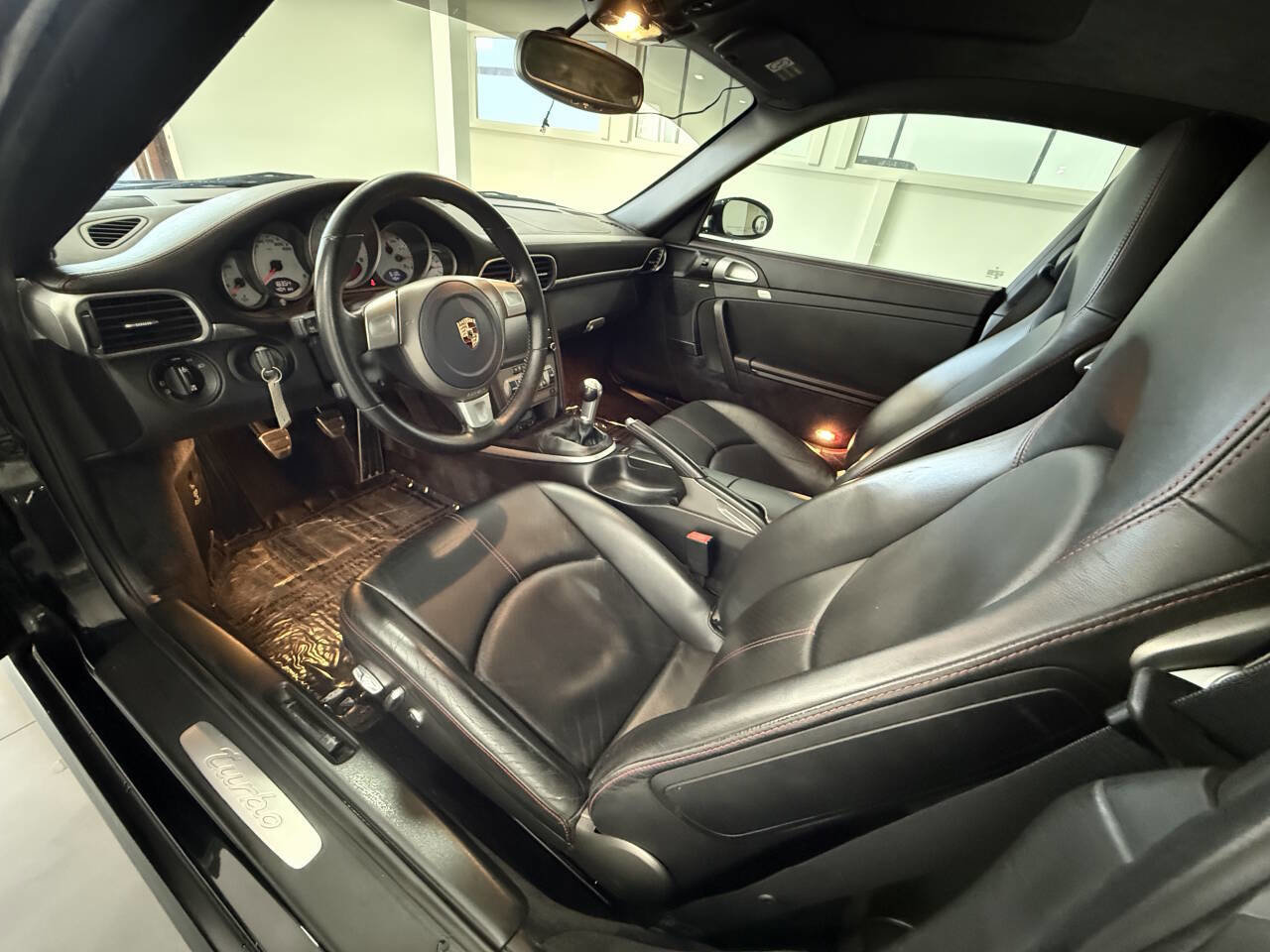 Used 2007 Porsche 911 Turbo image 9