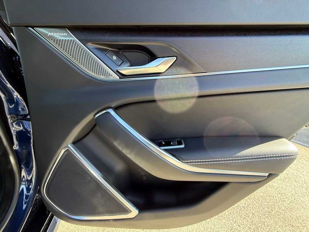 Certified 2024 Jaguar XF R-Dynamic SE image 14