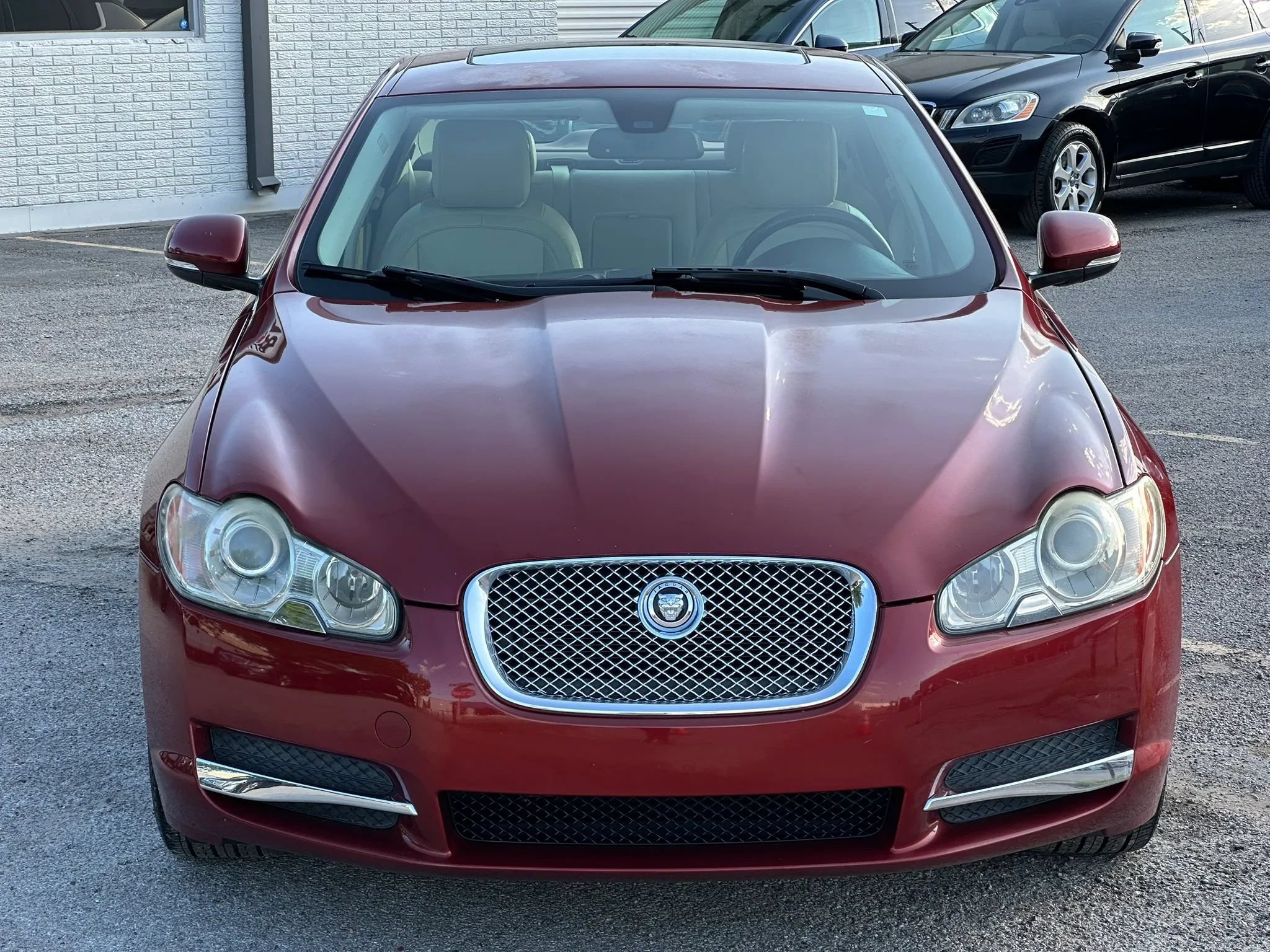 Used 2011 Jaguar XF RWD image 10