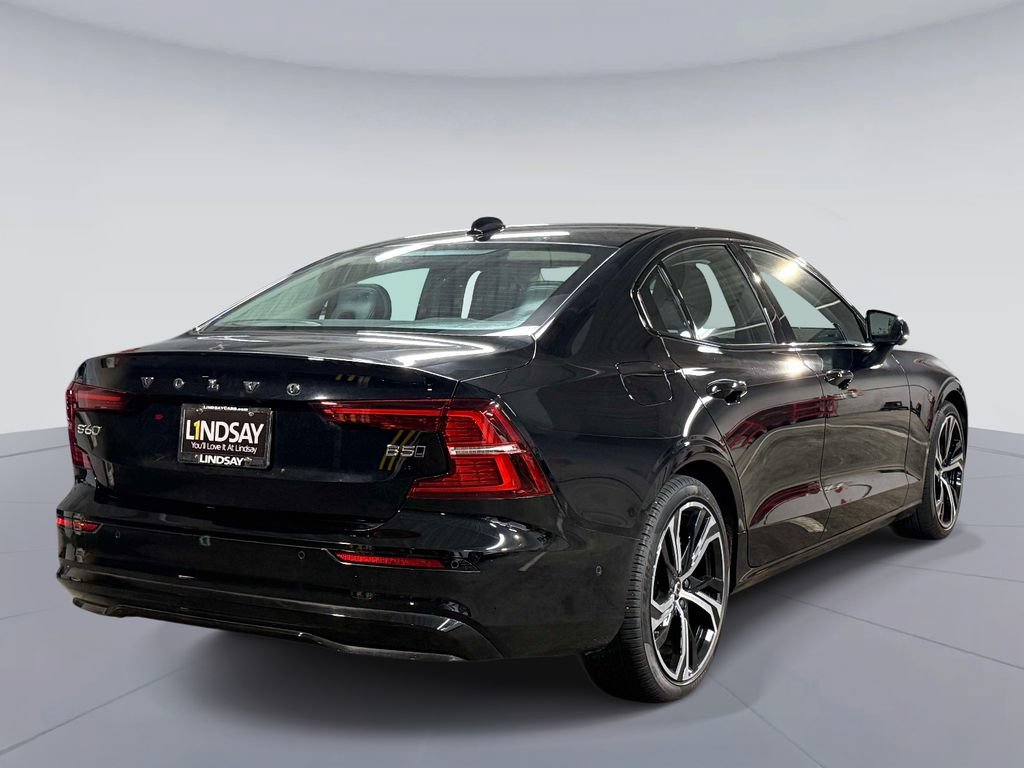 Used 2025 Volvo S60 B5 Plus AWD/4WD image 10