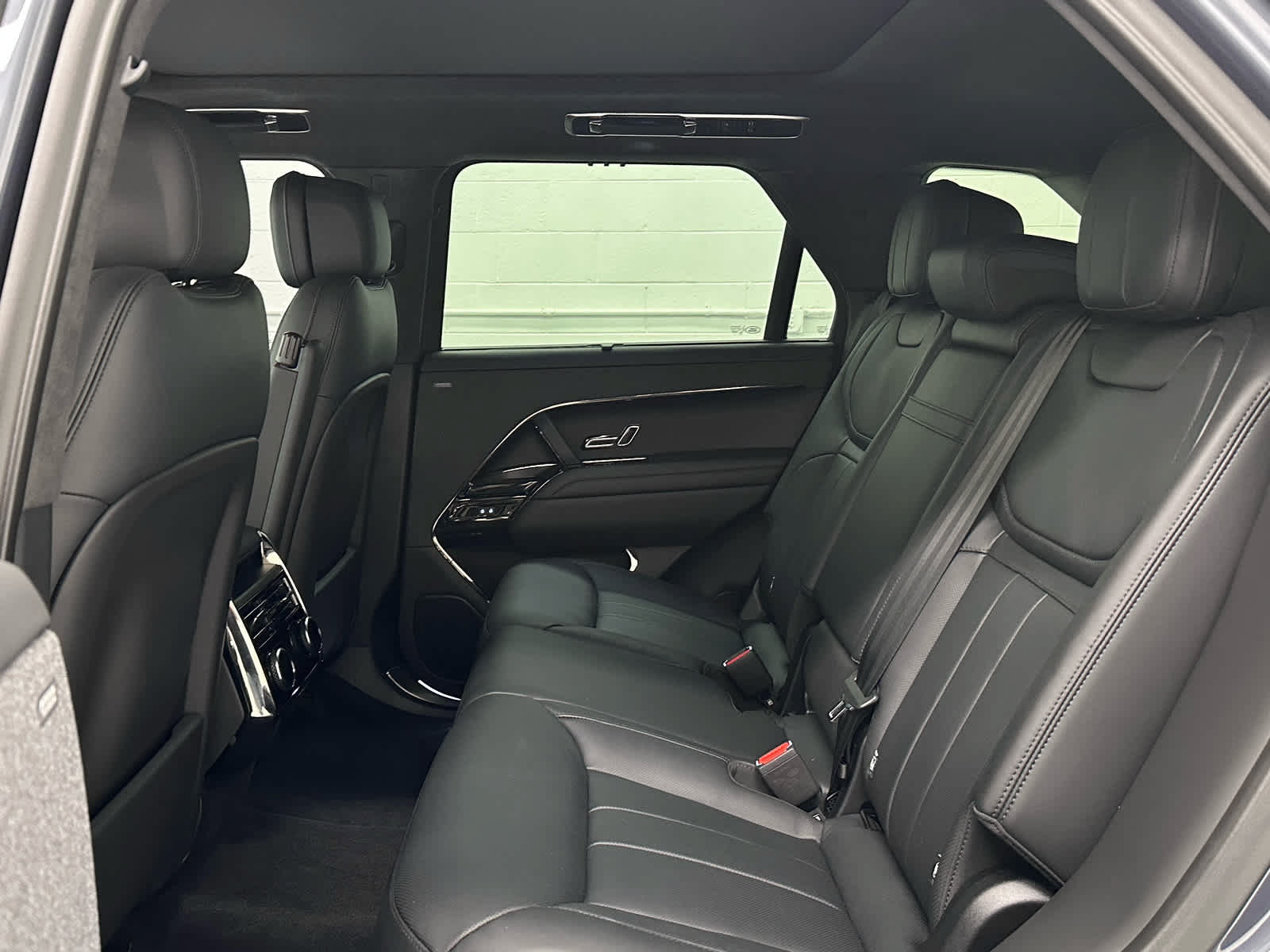 Used 2025 Land Rover Range Rover Sport Autobiography AWD/4WD image 14