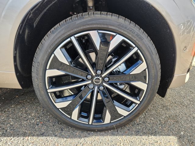 New 2026 Volvo XC60 B5 Ultra w/ Protection Package Premier AWD/4WD image 19