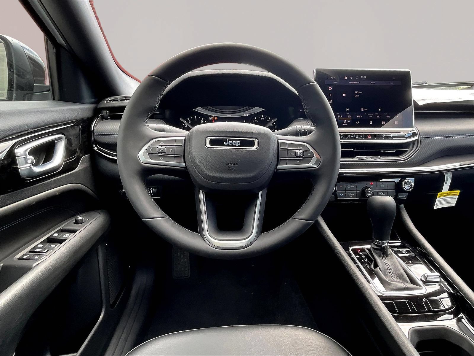 New 2026 Jeep Compass Latitude AWD/4WD image 9
