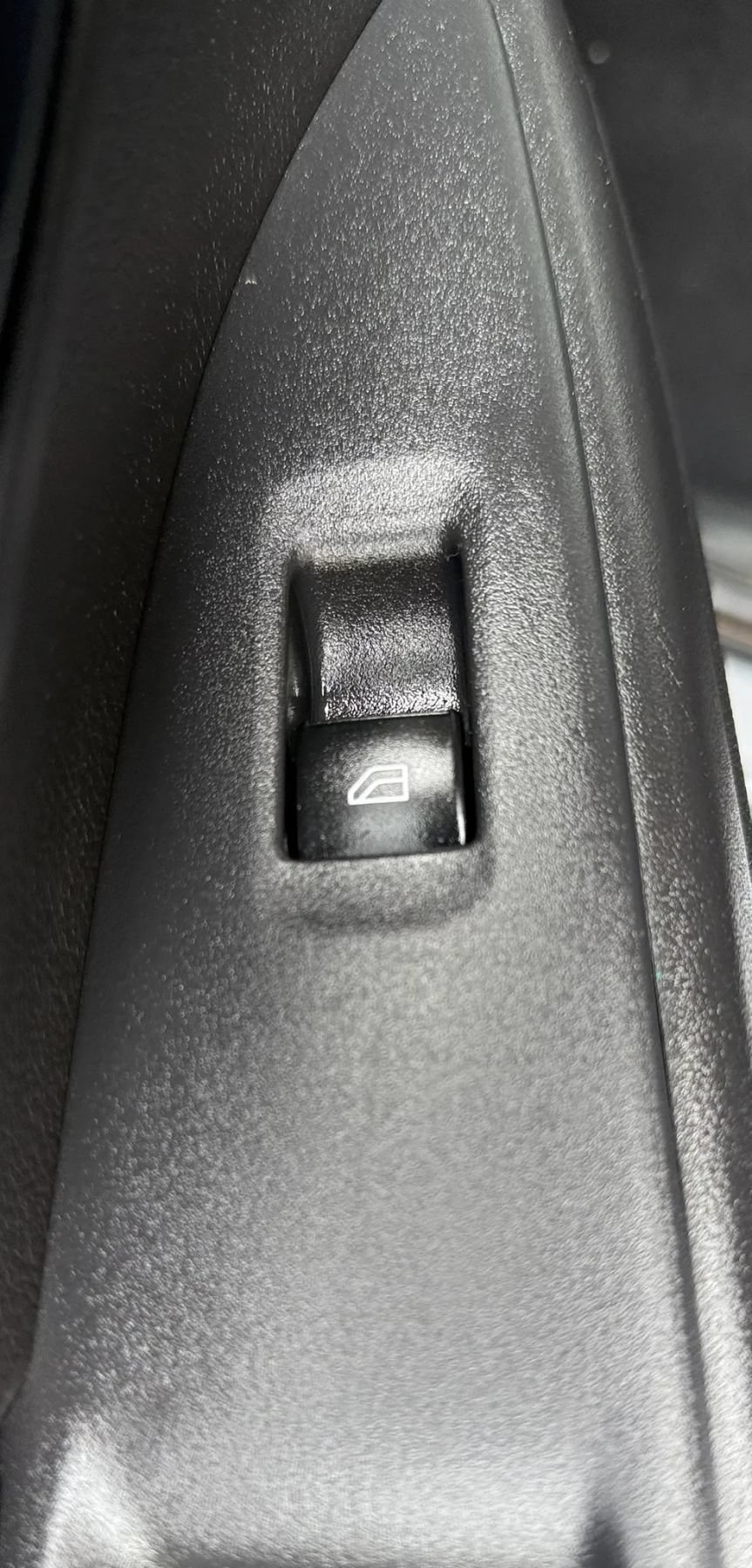 Used 2020 Mitsubishi Outlander ES FWD image 27