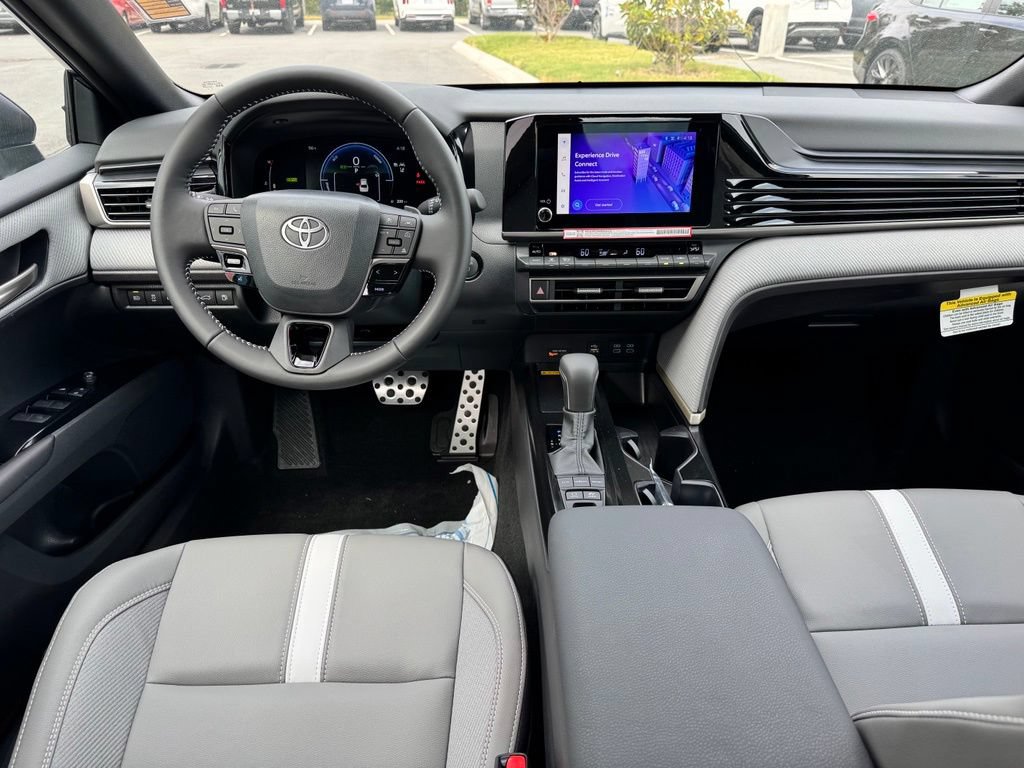 New 2026 Toyota Camry SE FWD image 9