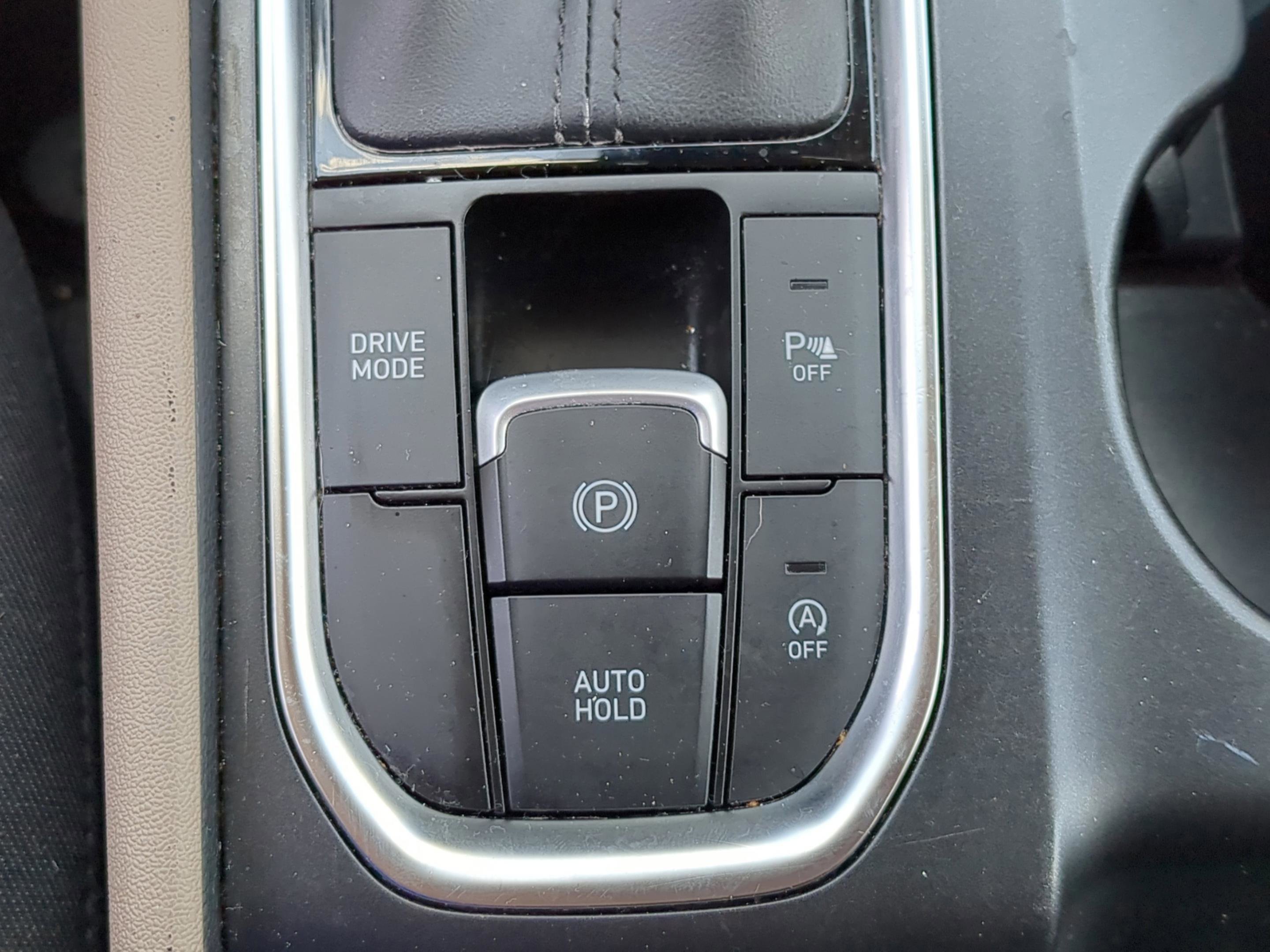 Used 2019 Hyundai Santa Fe SEL FWD image 15