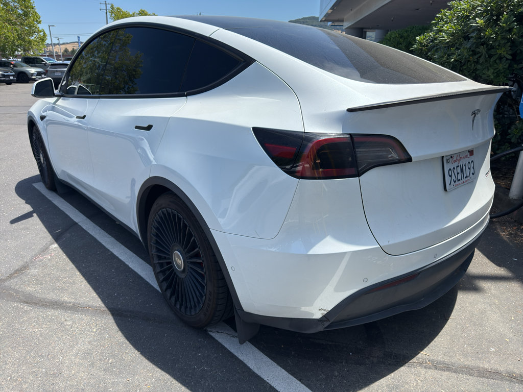 Used 2022 Tesla Model Y Performance AWD/4WD image 4