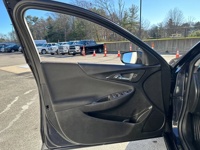 Used 2022 Chevrolet Malibu RS image 20