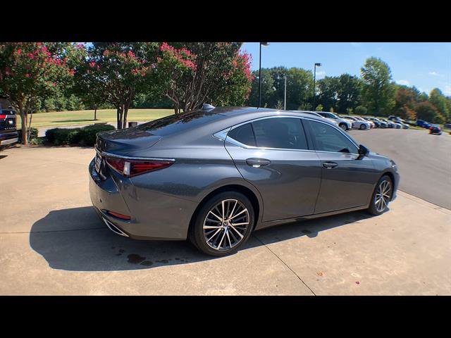 Certified 2022 Lexus ES 350 w/ Premium Package FWD image 8