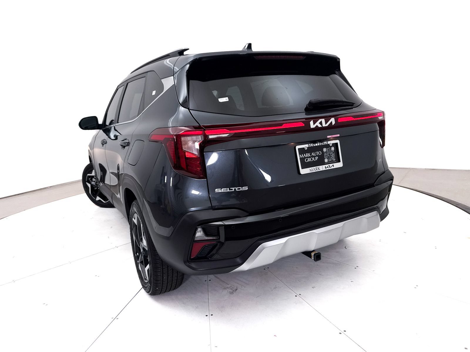 Certified 2025 Kia Seltos EX w/ EX Sunroof Package AWD/4WD image 8
