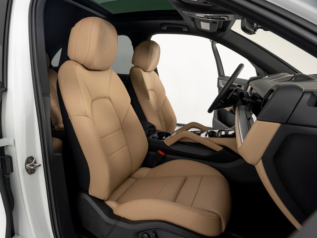 New 2026 Porsche Cayenne AWD/4WD image 38