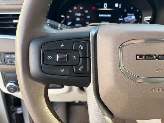 Certified 2022 GMC Yukon XL Denali w/ Denali Premium Package RWD image 6