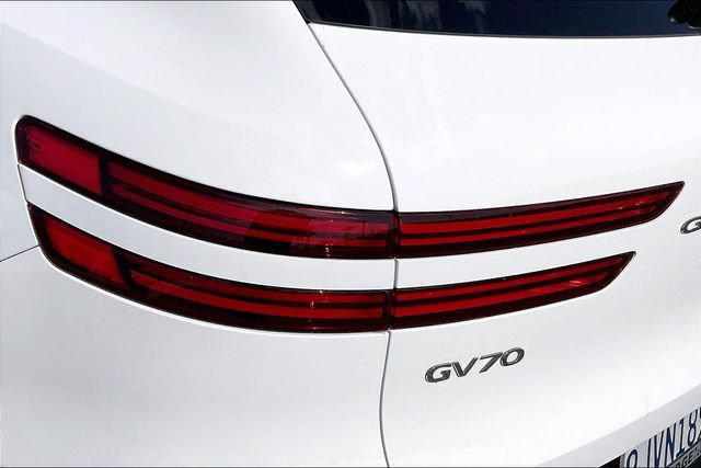 Used 2024 Genesis GV70 2.5T w/ Select Package AWD/4WD image 28