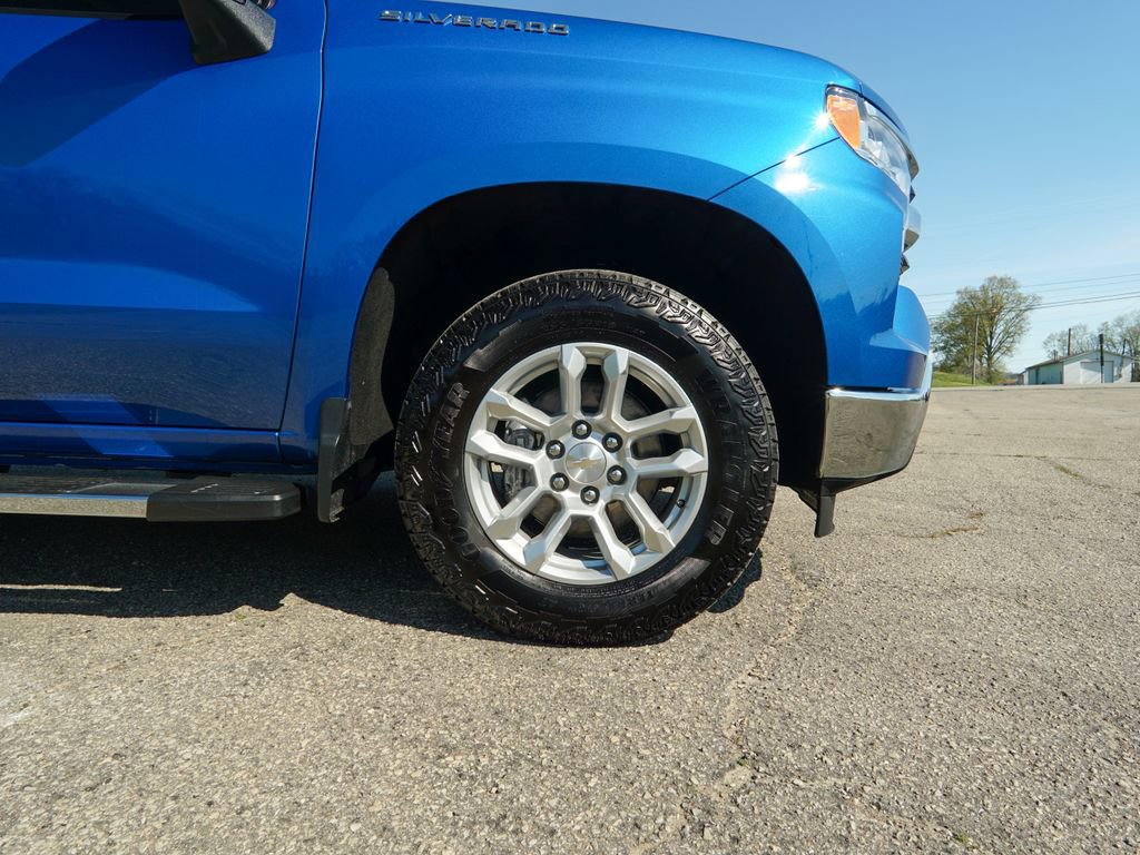 Used 2023 Chevrolet Silverado 1500 LT w/ Max Trailering Package AWD/4WD image 12