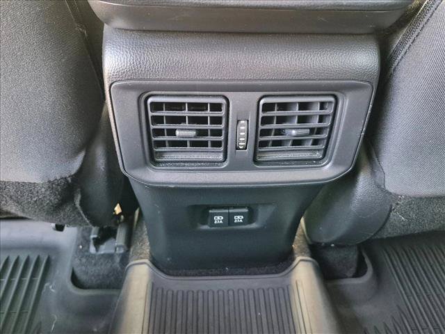 Used 2021 Toyota RAV4 XLE FWD image 16