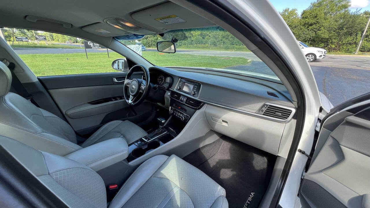 Used 2016 Kia Optima EX image 24