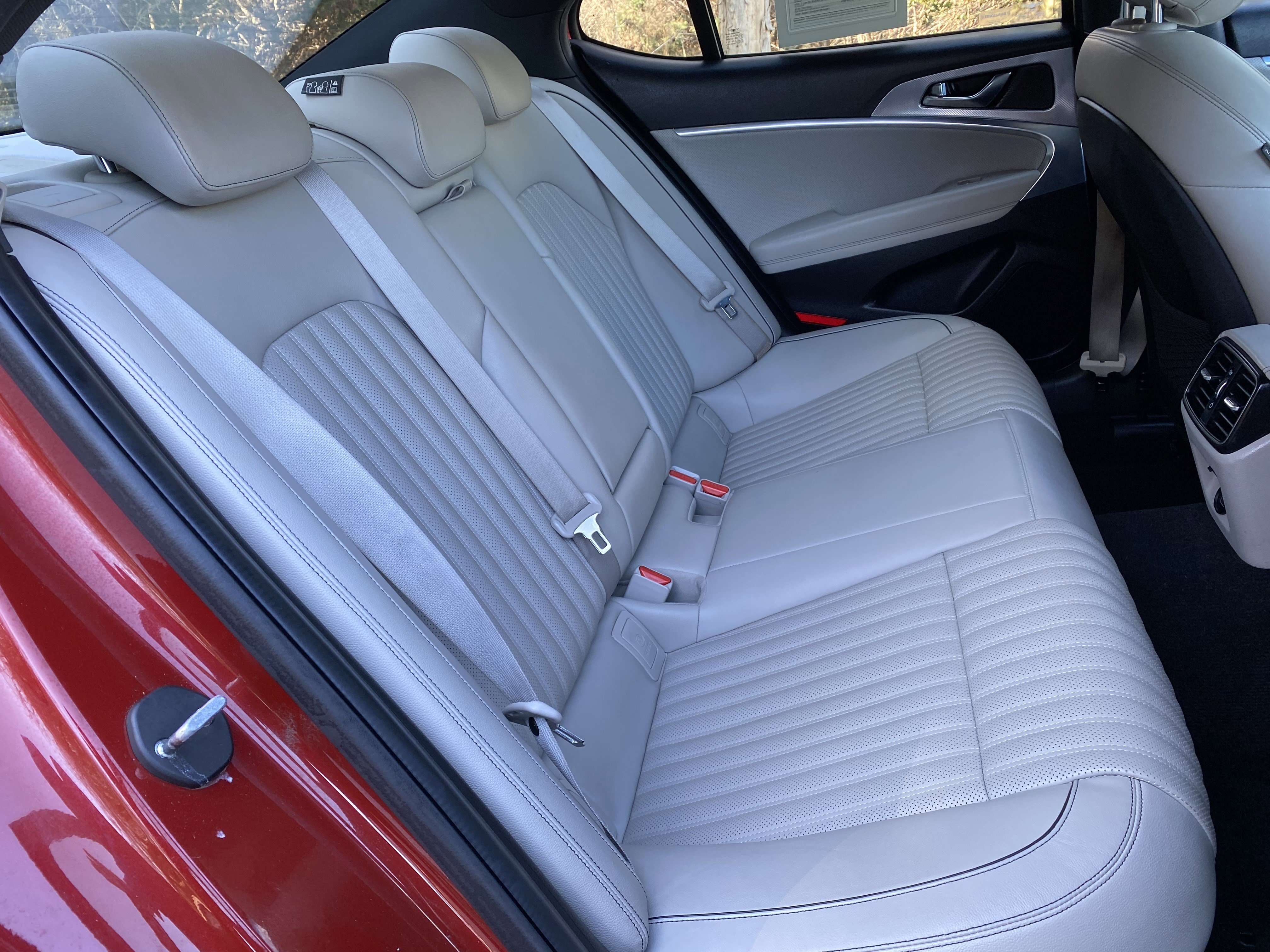 Used 2022 Genesis G70 2.0T w/ Prestige Package image 35