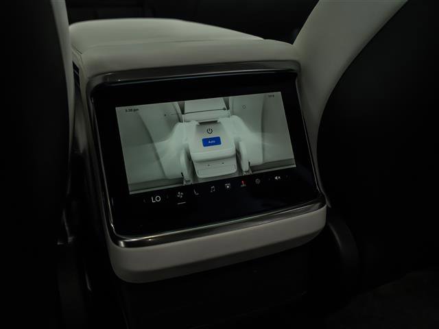 Used 2022 Tesla Model X Plaid image 16