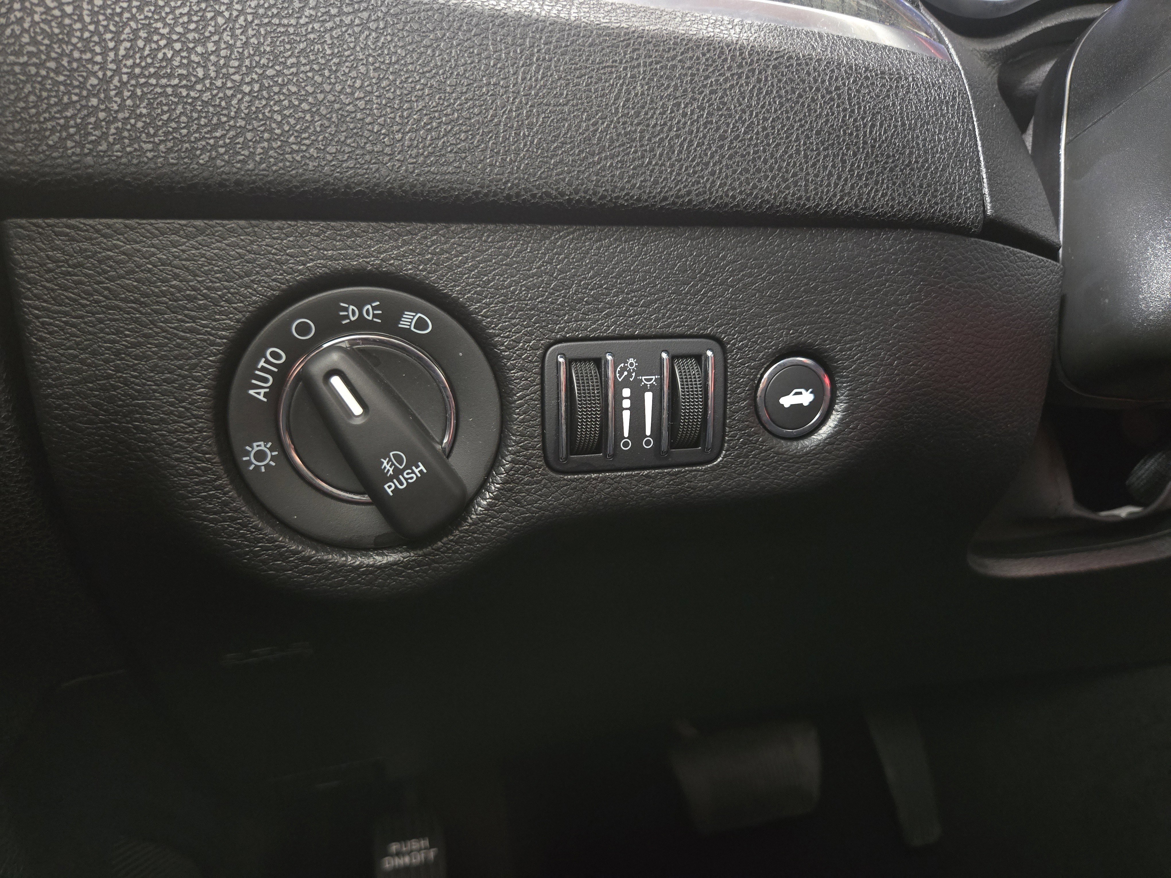 Used 2023 Chrysler 300 Touring L w/ Popular Equipment Group image 26