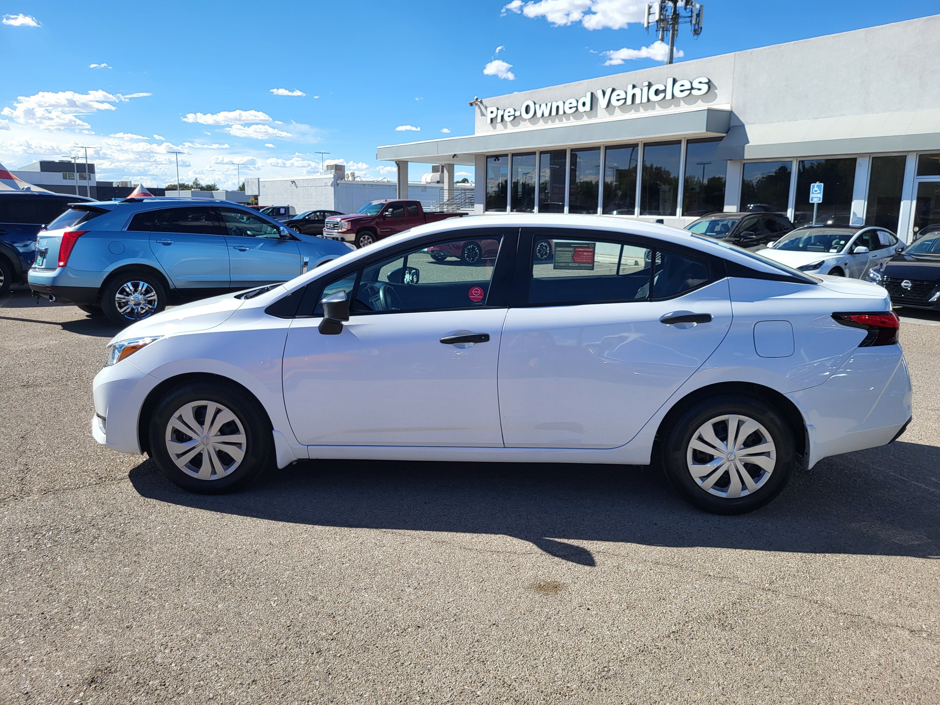 Used 2024 Nissan Versa S w/ Trunk Package FWD image 4
