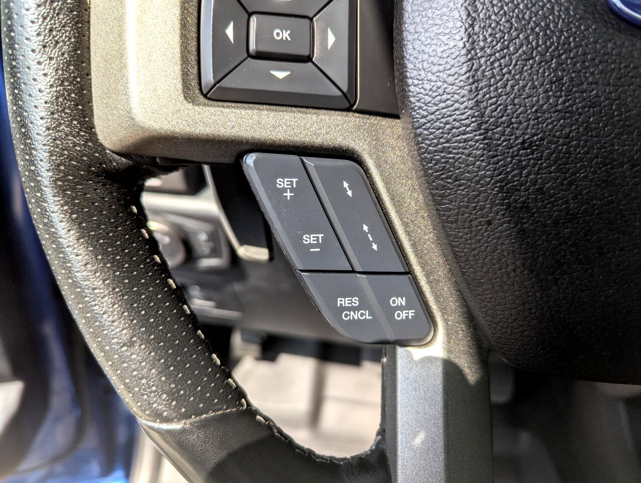 Used 2018 Ford F150 Raptor w/ Equipment Group 802A Luxury image 24