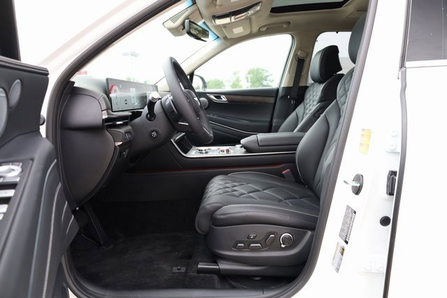 New 2025 Genesis GV80 3.5T Prestige image 12