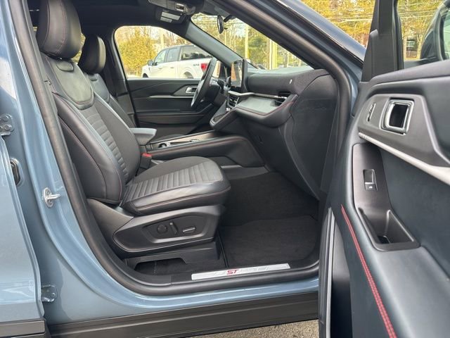Certified 2025 Ford Explorer ST-Line AWD/4WD image 18