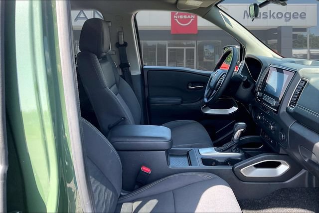 Used 2024 Nissan Frontier SV w/ Technology Package RWD image 28