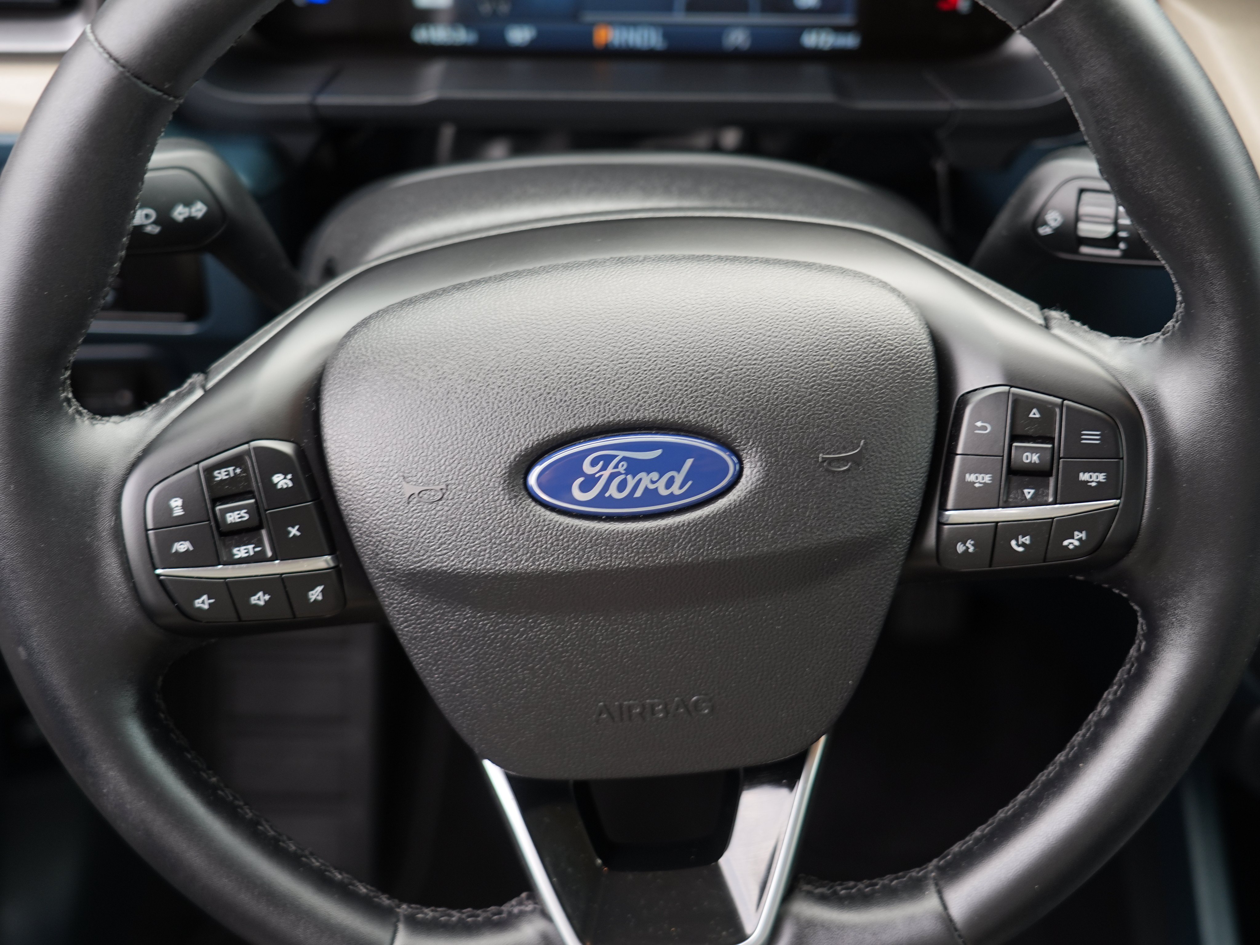 Used 2026 Ford Maverick Lariat w/ 4K Tow Package AWD/4WD image 27