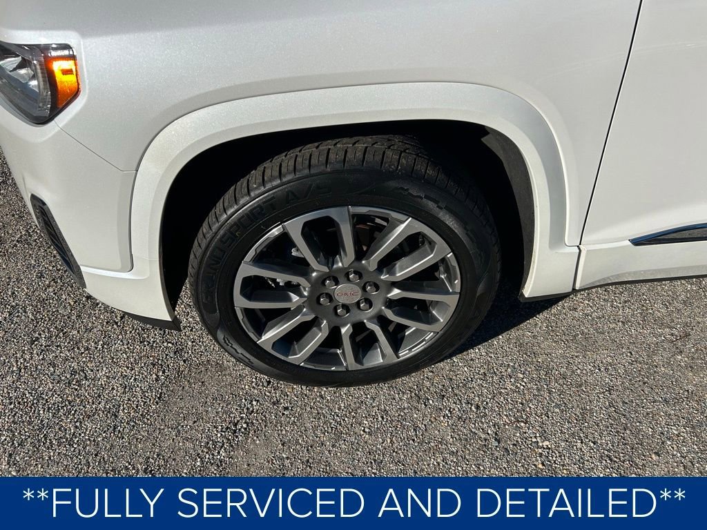 Used 2022 GMC Acadia Denali w/ Denali Ultimate Package image 15