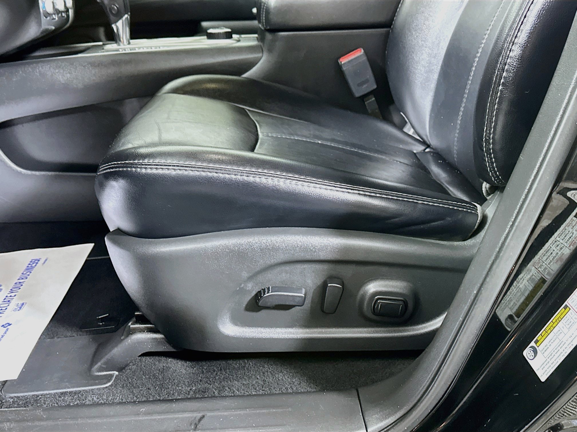 Used 2019 Nissan Pathfinder SL AWD/4WD image 19