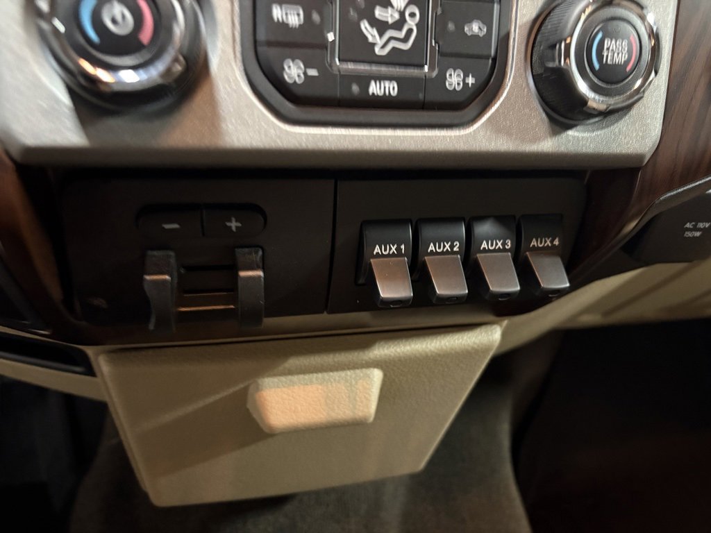 Used 2016 Ford F450 Lariat w/ Chrome Package image 18