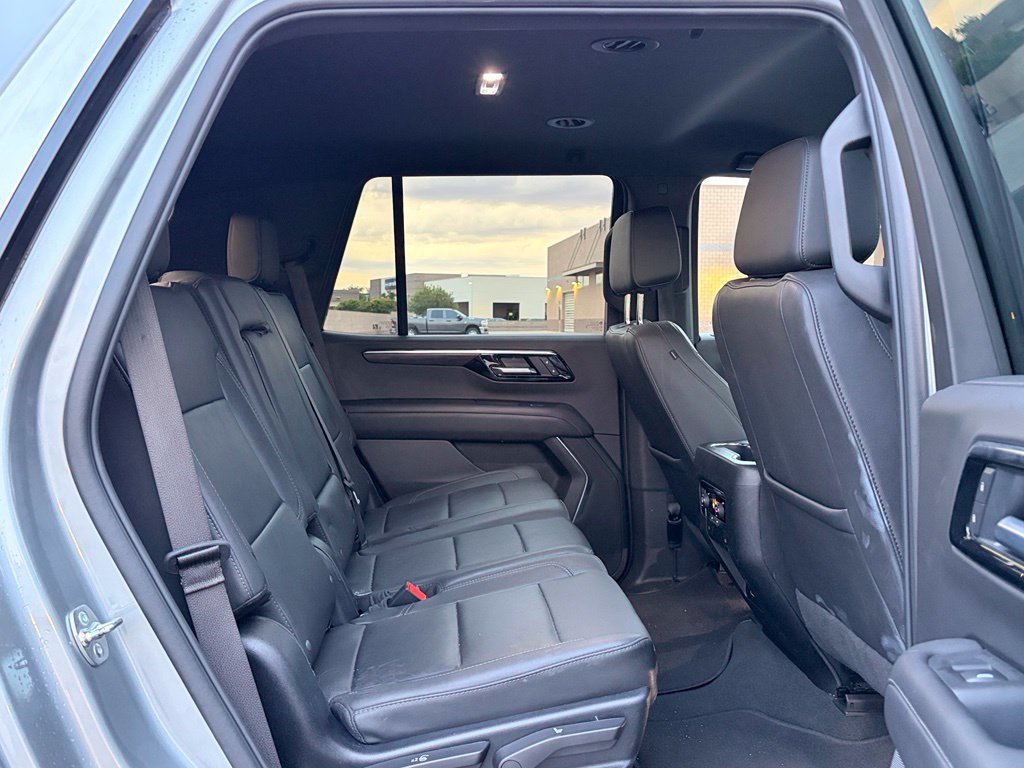 Used 2025 Chevrolet Tahoe LT AWD/4WD image 15