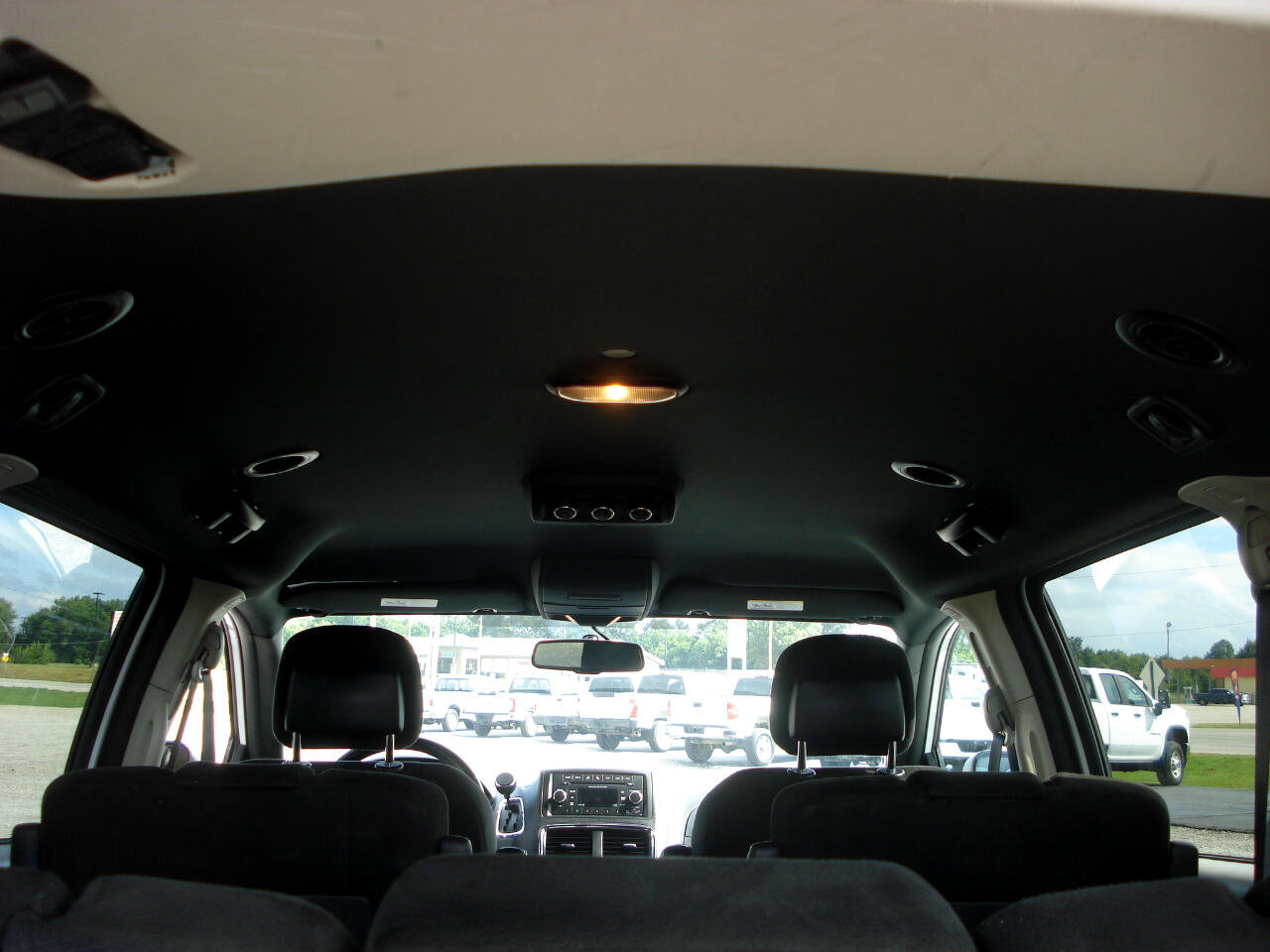 Used 2016 Dodge Grand Caravan SE image 39