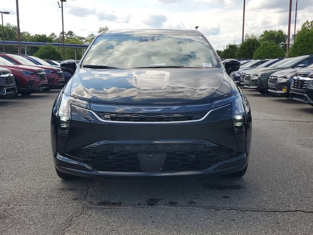New 2027 Chrysler Pacifica Limited AWD/4WD image 2