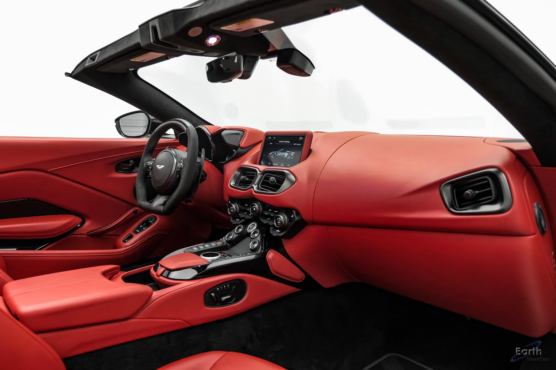 Used 2022 Aston Martin V8 Vantage Roadster RWD image 49