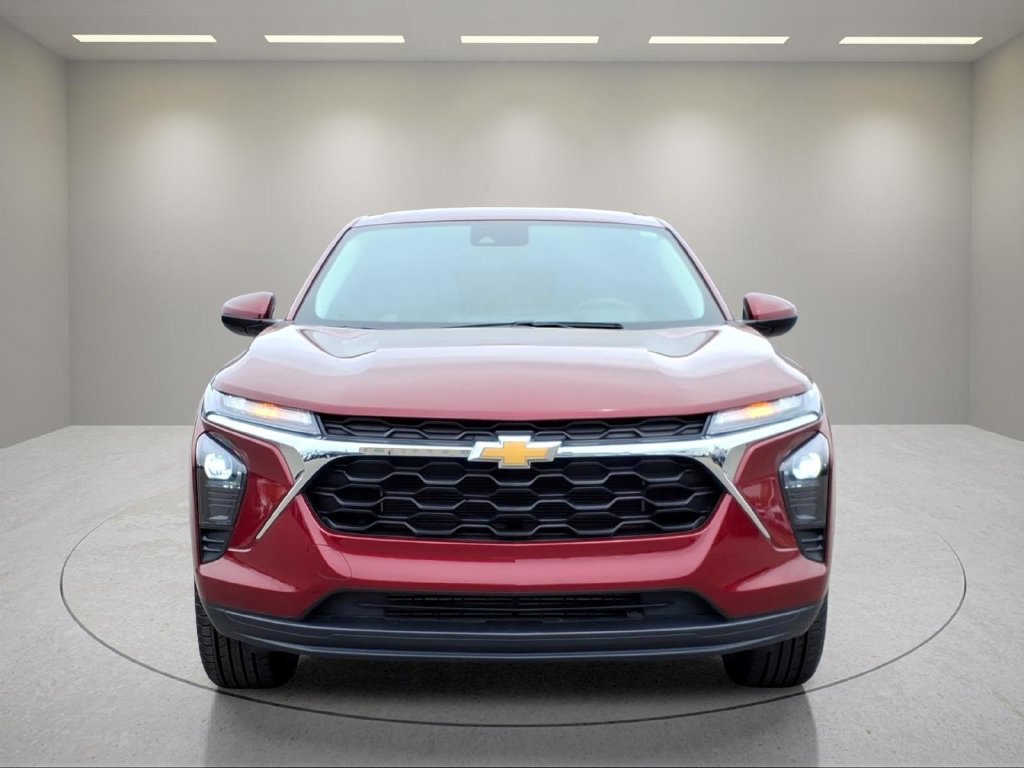 Used 2024 Chevrolet Trax LS w/ LS Convenience Package FWD image 22