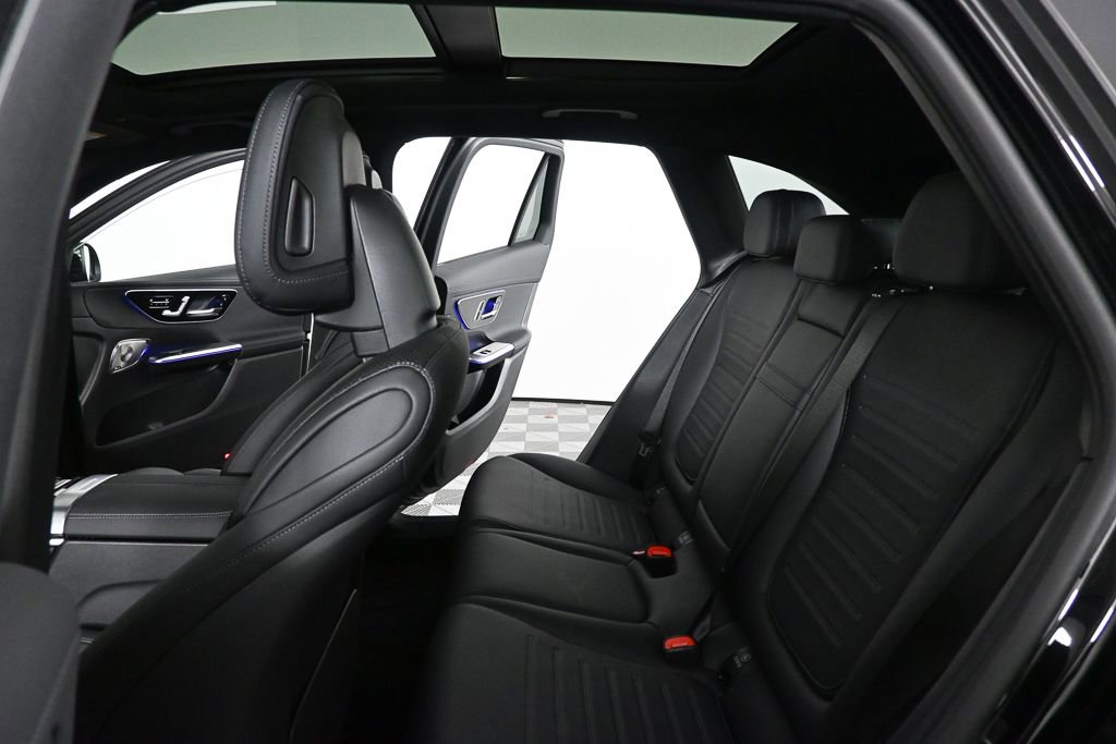 New 2026 Mercedes-Benz GLB 250 image 18