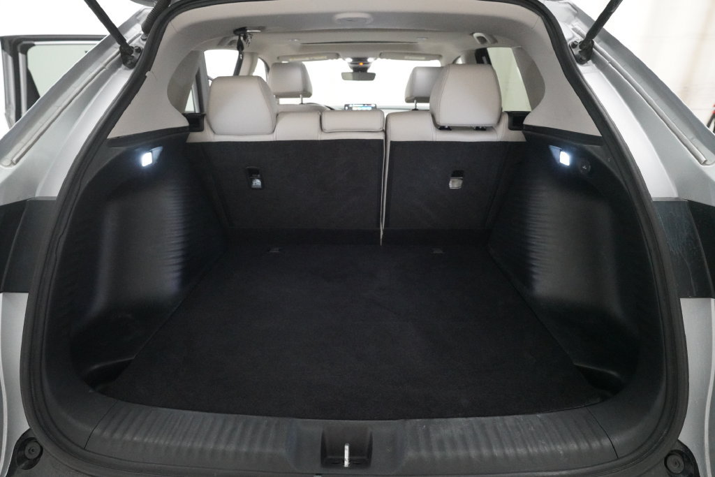 Used 2023 Honda HR-V EX-L image 10
