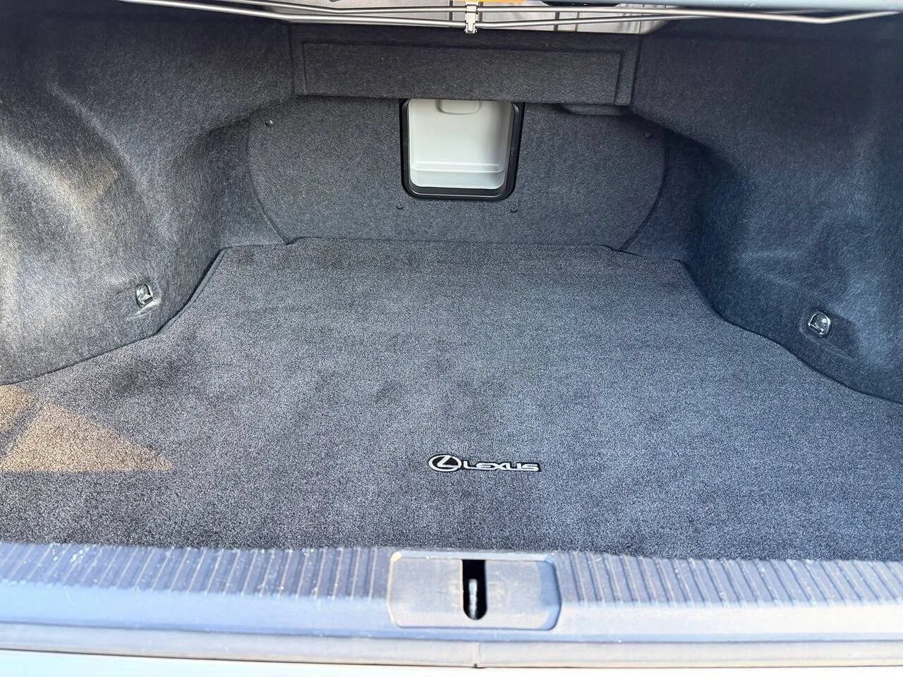 Used 2015 Lexus ES 350 w/ Premium Package FWD image 15