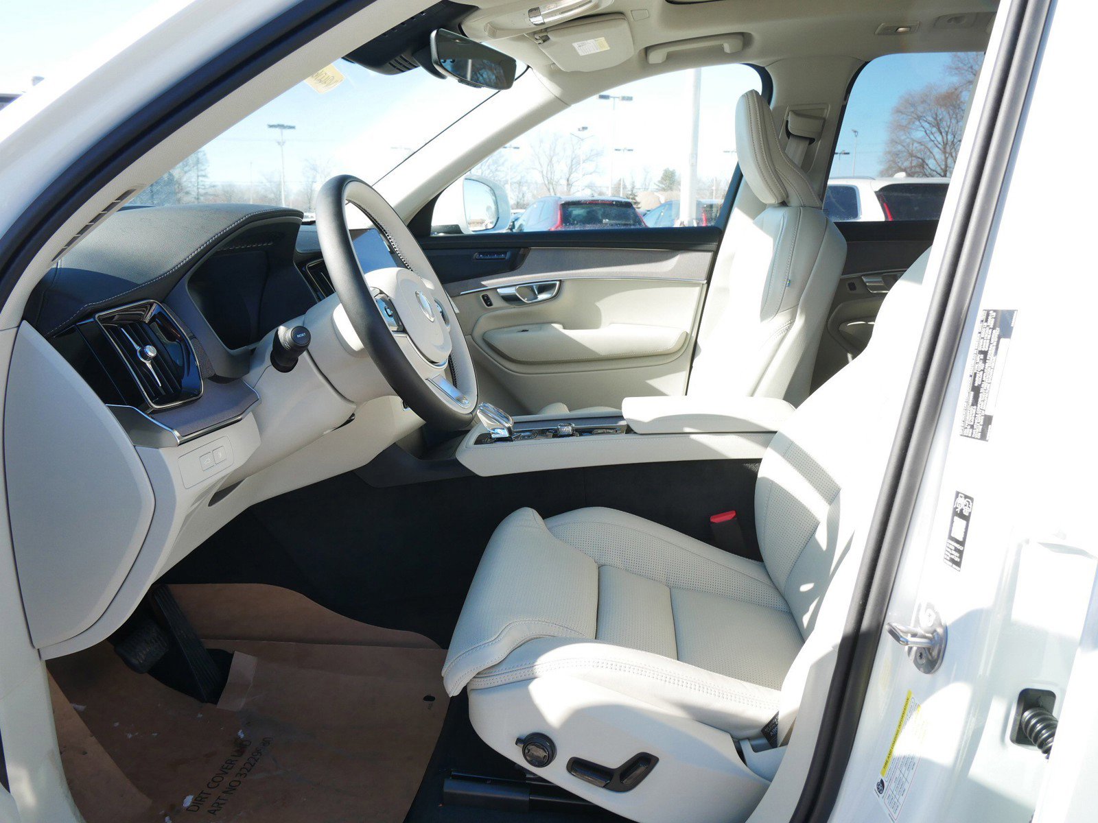 New 2026 Volvo XC60 T8 Plus w/ Climate Package image 15