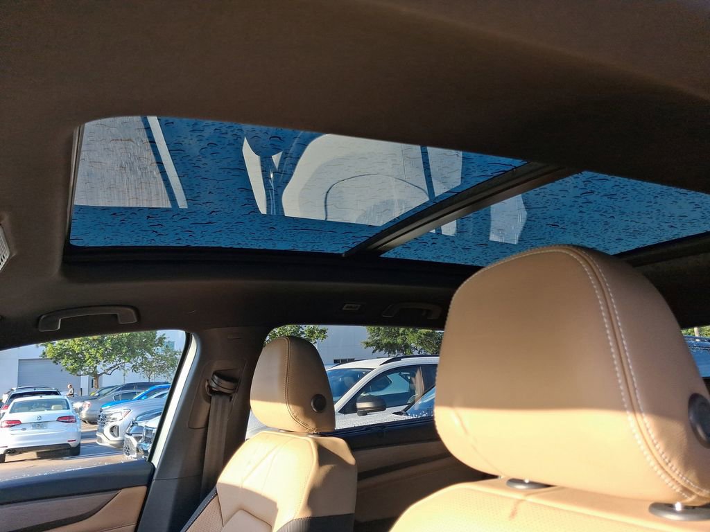 New 2026 Volkswagen Atlas Cross Sport SE FWD image 8