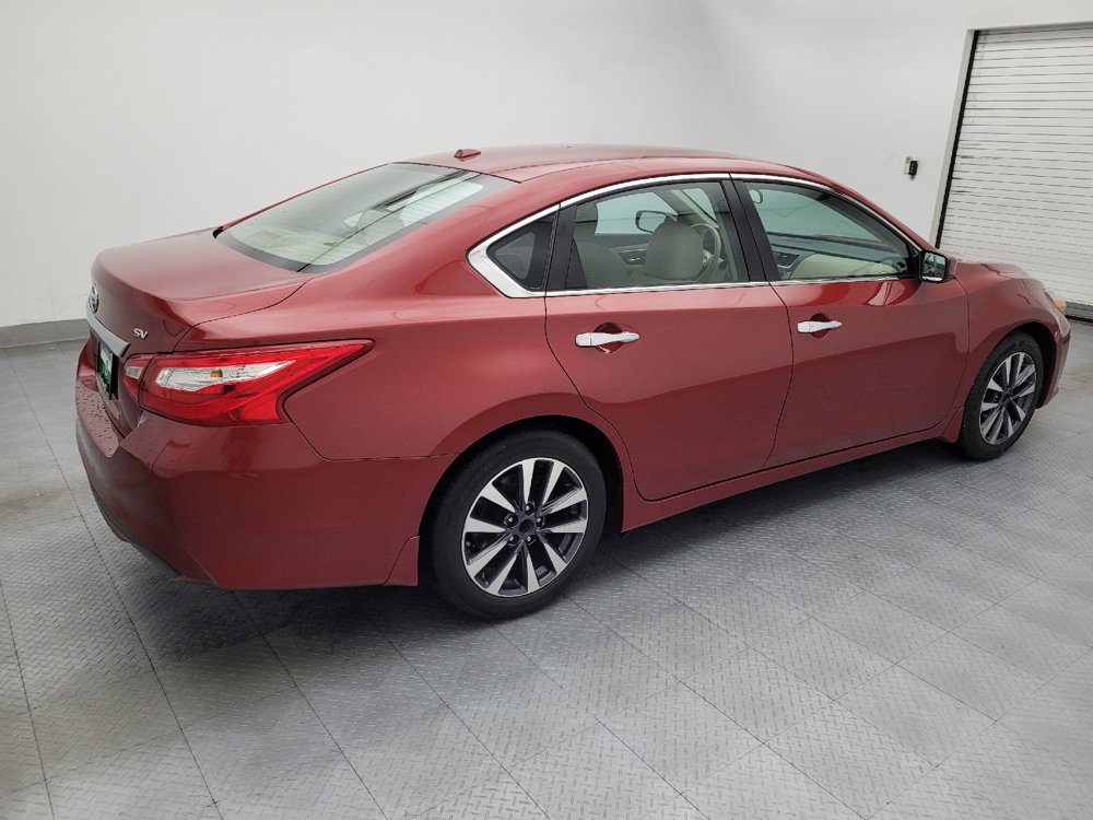 Used 2016 Nissan Altima 2.5 SV FWD image 10
