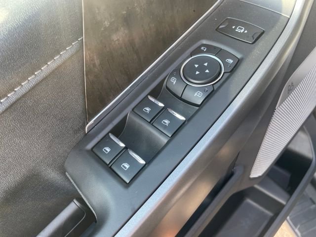 New 2026 Ford F250 Lariat w/ Black Appearance Package image 24